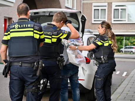 ‘We hoorden kinderen schreeuwen en toen werd het stil’: schok om doodgestoken vrouw in Arnhem