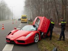 Liefhebbers in rouw na het zien van gecrashte Ferrari Enzo: een pronkstuk van zo’n 2 miljoen euro