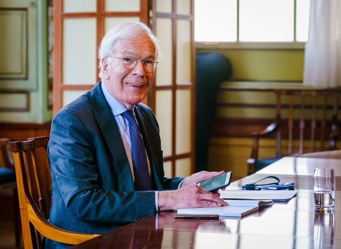 Informateur Tjeenk Willink (PvdA).