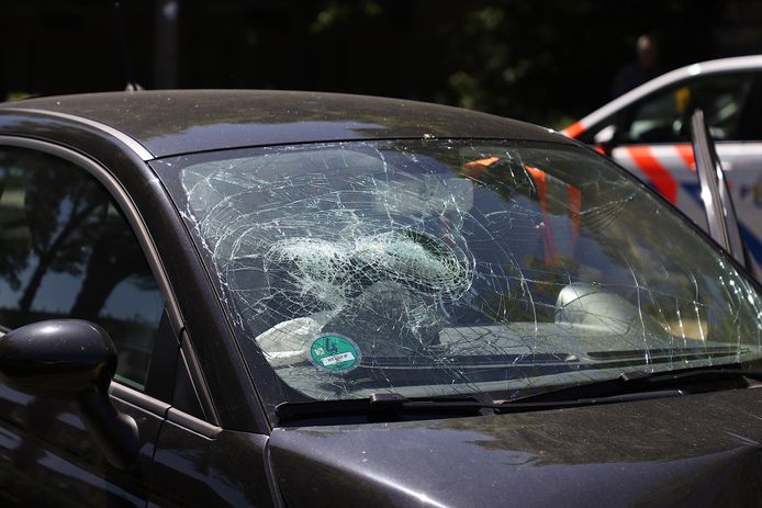 Drie auto's op Rompertsebaan op elkaar gebotst in Den Bosch.