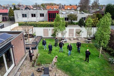‘Niet in groepjes praten, maar openbaar’: buurt houdt zelf bijeenkomst over opvang Oekraïners in Mad