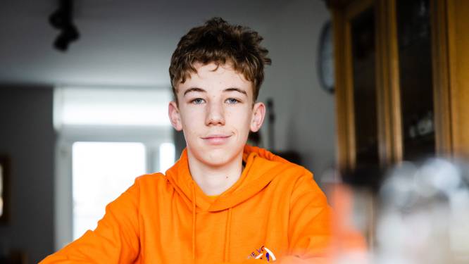 Leven van Jarno speelde zich jarenlang af in het ziekenhuis, nu helpt hij andere kinderen met kanker