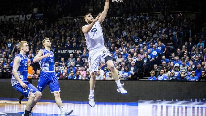Donar boekt makkelijke zege op CobraNova uit Voorburg in bekertoernooi