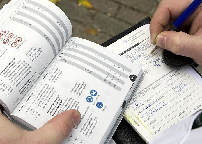 Vijf keer bekeuring voor te hard rijden | Raalte | destentor.nl