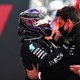 F1-coureur Hamilton en Mercedes zijn tot elkaar veroordeeld, maar zeggen dat nog niet hardop