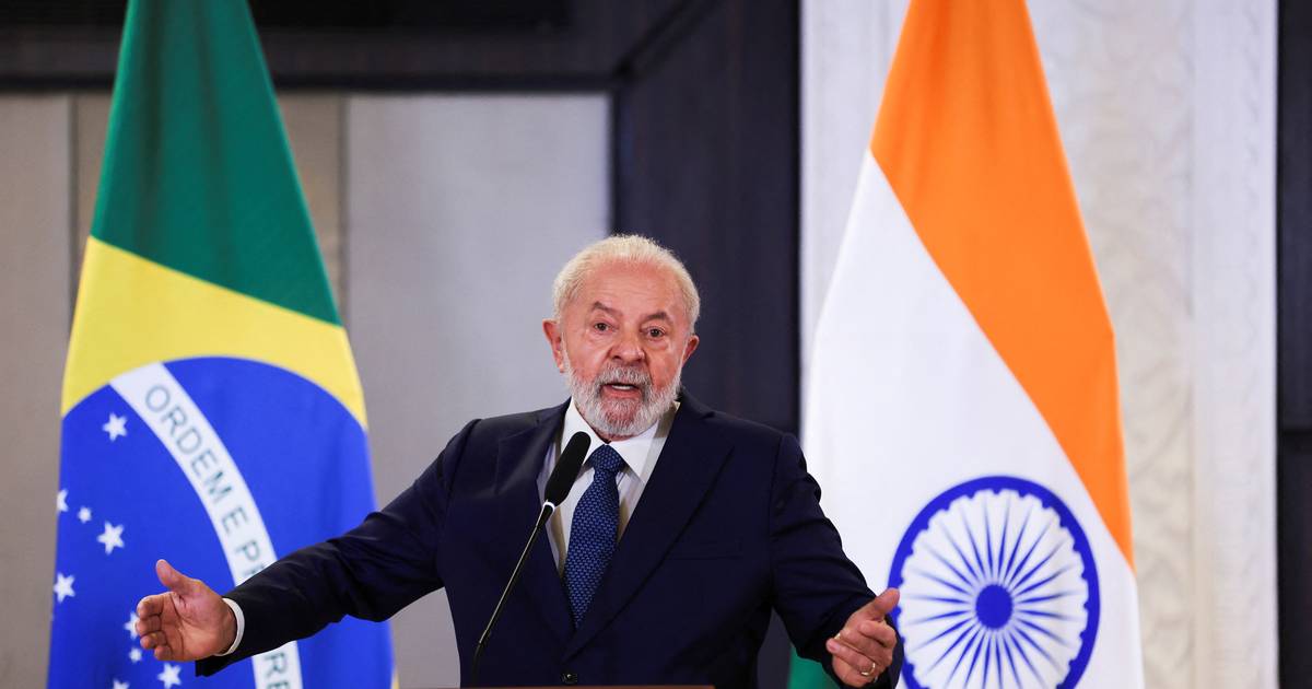 Il Presidente brasiliano presenta il suo punto di vista sull’arresto di Putin durante la sua visita in Brasile  al di fuori