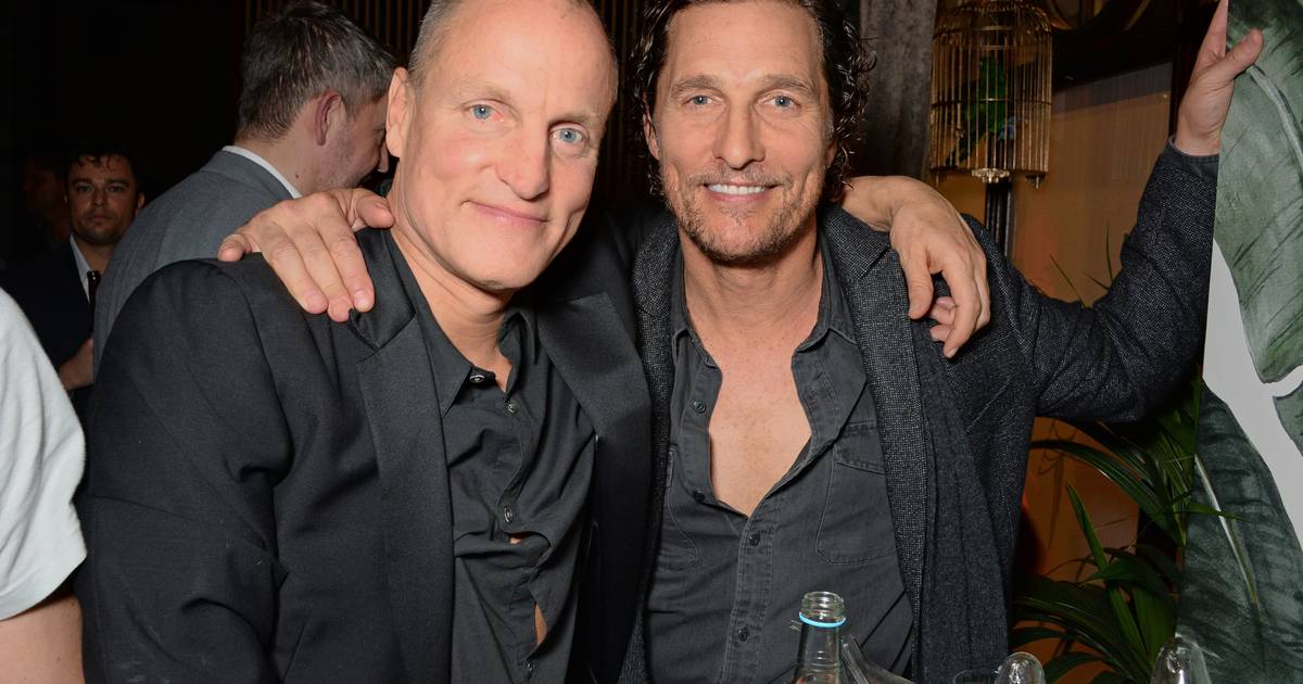 Matthew McConaughey e Woody Harrelson sono fratellastri?  Mia madre conosceva bene suo padre  celebrità