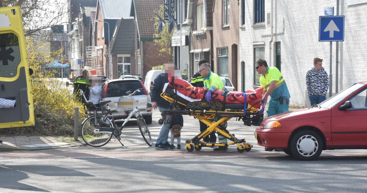 Fietsster aangereden op Axelsestraat in Terneuzen.