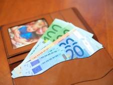 Portemonnee verloren? De kans op een eerlijke vinder is groter als je dit bedrag erin hebt zitten