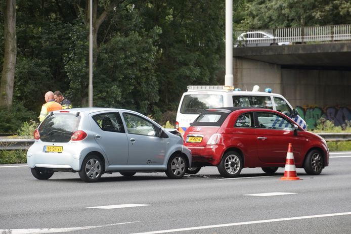 Gisteravond botste een Toyoto Aygo op zijn voorganger ter hoogte van Nieuwerkerk aan den IJssel.