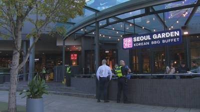 Un homme attaque les clients d'un restaurant à Melbourne