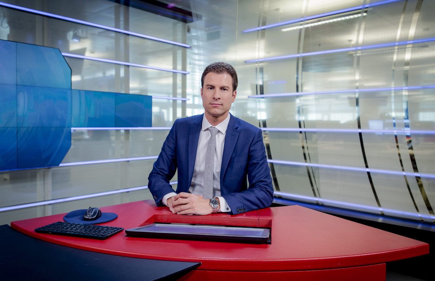 Malou Petter En Mark Visser Vaste Presentatoren NOS Journaal Foto AD nl
