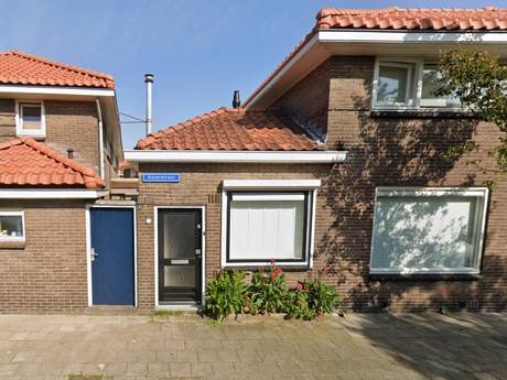 In Zwolle staat een van de kleinste huizen van Nederland te koop (en dit is de prijs)