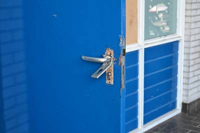 Weer vernielingen bij voetbalvereniging in Udenhout, waarschijnlijk dezelfde daders als drie dagen g