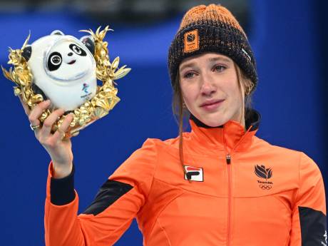 Tranen bij Suzanne Schulting: ‘Als ik niet door die Chinese de baan uit word gebeukt, pak ik gewoon goud’