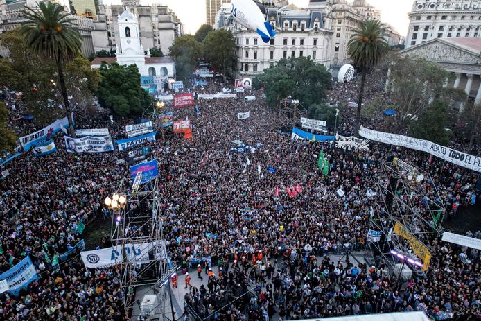 De demonstratie tegen de bezuinigingen in Buenos Aires.