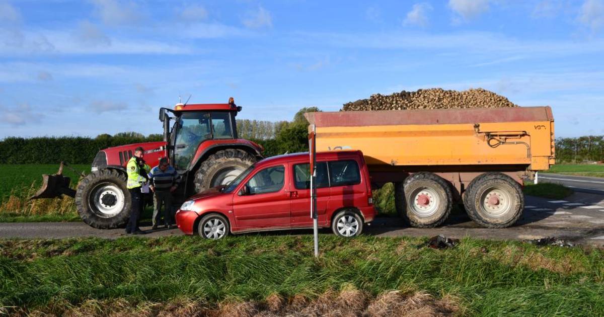 Gewonde bij ongeluk met trekker Lewedorp.