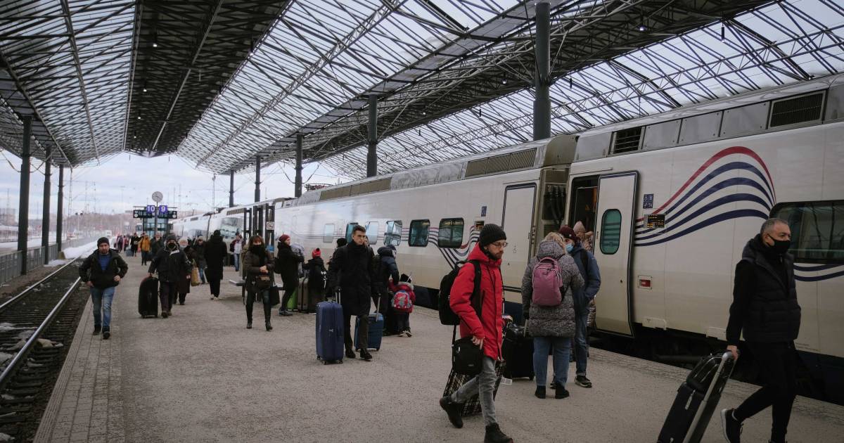 Rusia berusaha meninggalkan negara itu dan kereta api Finlandia mengerahkan kereta tambahan |  Perang di Ukraina