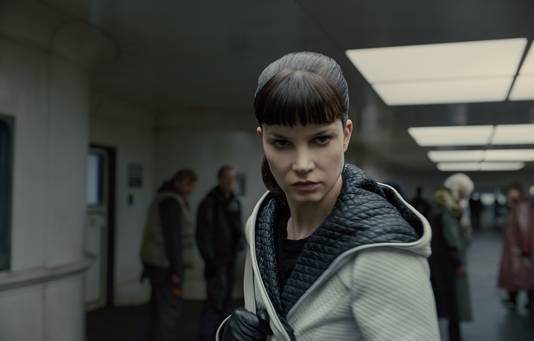 Sylvia Hoeks in Blade Runner 2049.