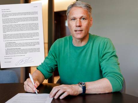 Marco van Basten luidt met persoonlijke brief aan FIFA-baas de noodklok: ‘Willen de bal zien rollen, geen gedoe en gezeik’