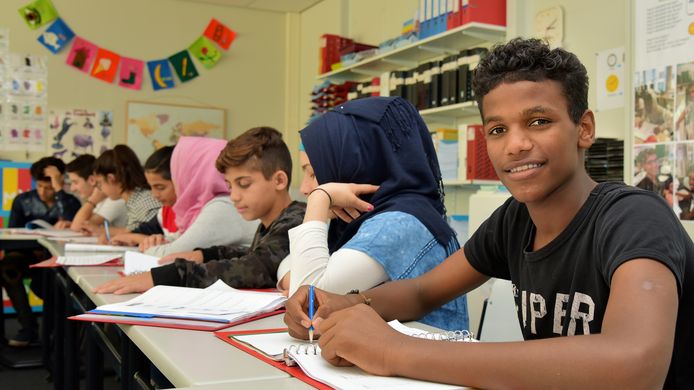 Voortgezet onderwijs van 2College EOA op het azc in Oisterwijk.