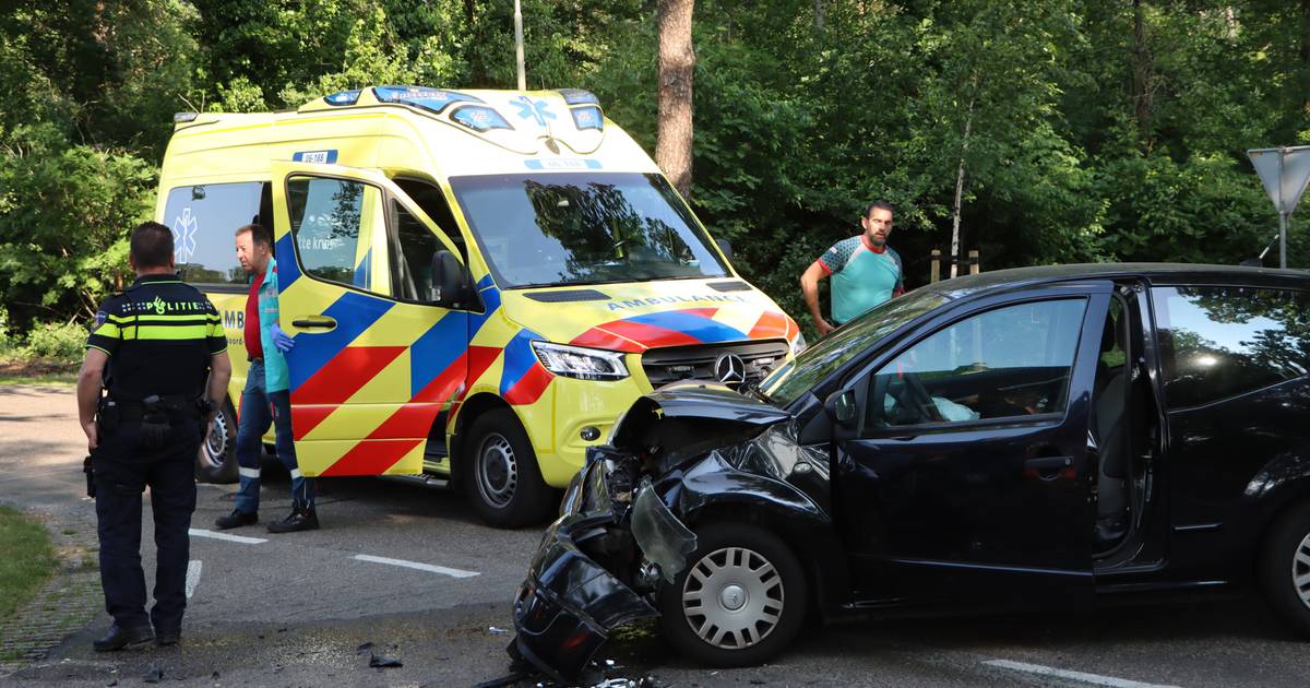 Gewonde bij aanrijding tussen auto’s in Doornspijk.