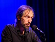 Arthur Adam (42) is stadsdichter van Enschede: ‘De woorden moeten het nu zonder de muziek doen’
