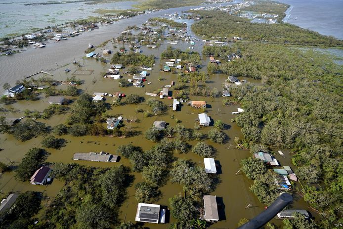 De schade in Lafitte, Louisiana is indrukwekkend.