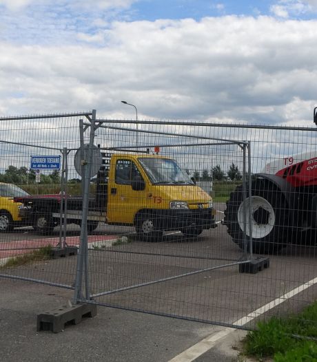 Hekken en voertuigen als verdediging: Lelystad Airport treft maatregelen tegen mogelijke protestacties boeren