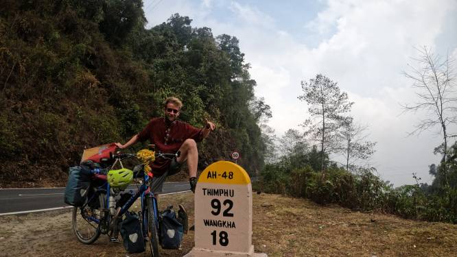 Wat weinig mensen mogen, maar Guido wél als gast van premier: op fiets geheimen van Bhutan ontdekken