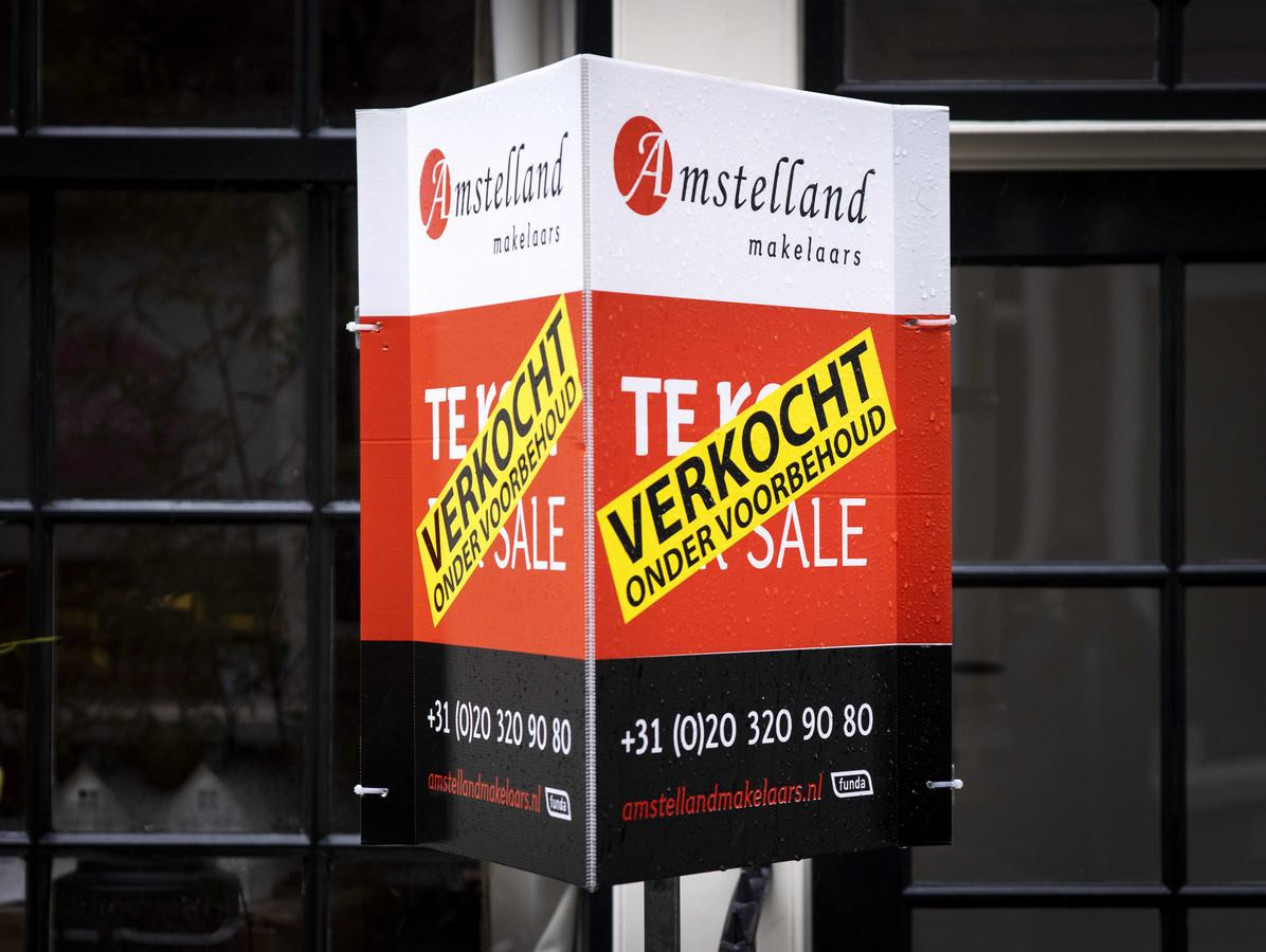 In Amsterdam daalde het aantal woningtransacties in het eerste kwartaal van dit jaar met 42,5 procent.