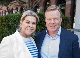 Dít is het prachtige penthouse van Ronald en Bartina Koeman 