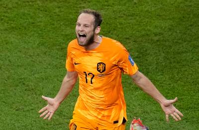 Le mercato EN DIRECT: courtisé par l'Antwerp, Daley Blind file au Bayern