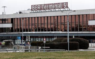 Nieuwe miljardenluchthaven Berlijn moet na vier maanden al terminal sluiten