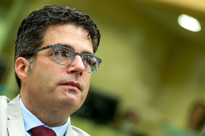 Viroloog Steven Van Gucht Zomer Van Volgend Jaar Wordt Overgangsperiode Binnenland Hln Be