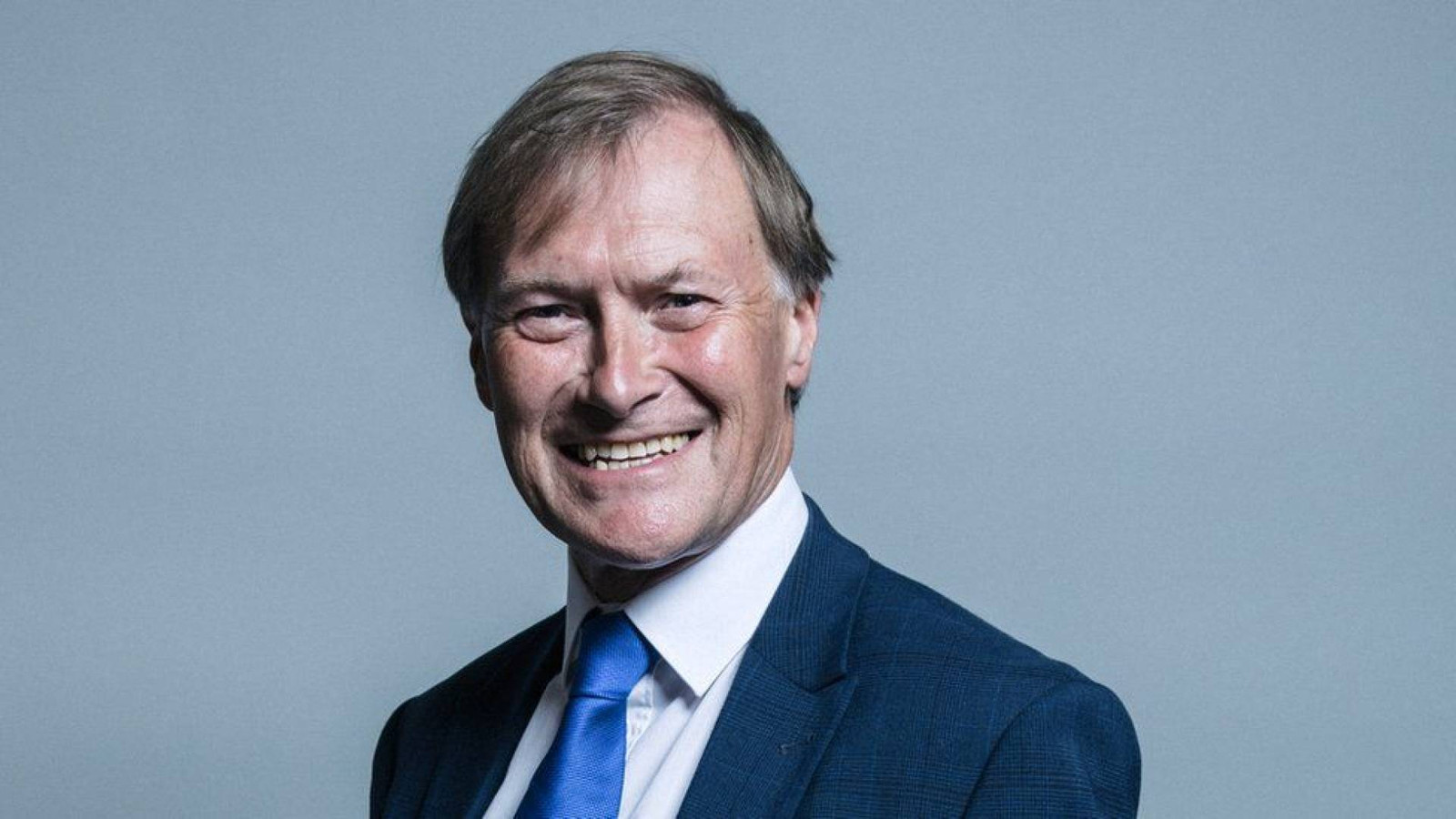 Sir David Amess werd vrijdag doodgestoken tijdens een 'constituency surgery' in zijn eigen district.