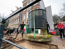 Ouderwetse plaskrul in Openluchtmuseum: ‘Als hij af en toe wel een keer gebruikt wordt vinden we dat heus niet erg’