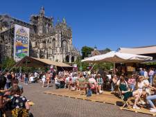 Geen knallende kurken en weinig gespuug: de gezellige pimpelaars overheersen op Wijnfestival Den Bosch
