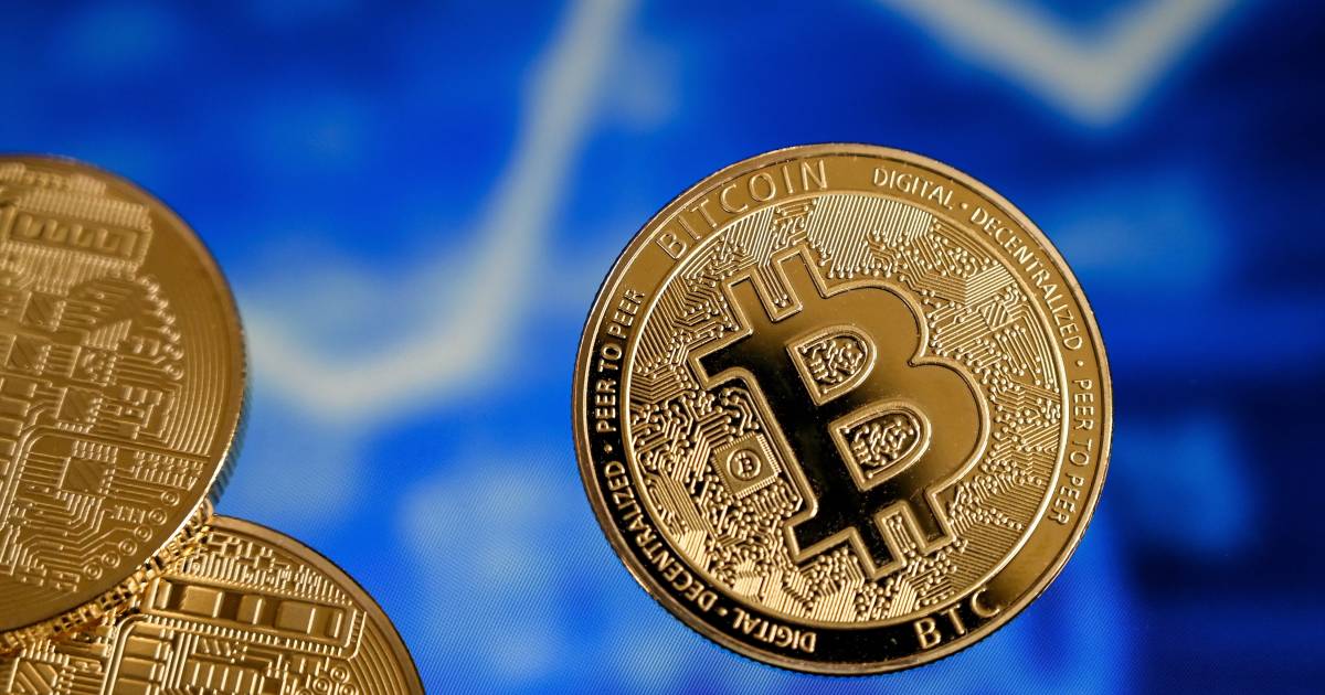 bitcoin loses value