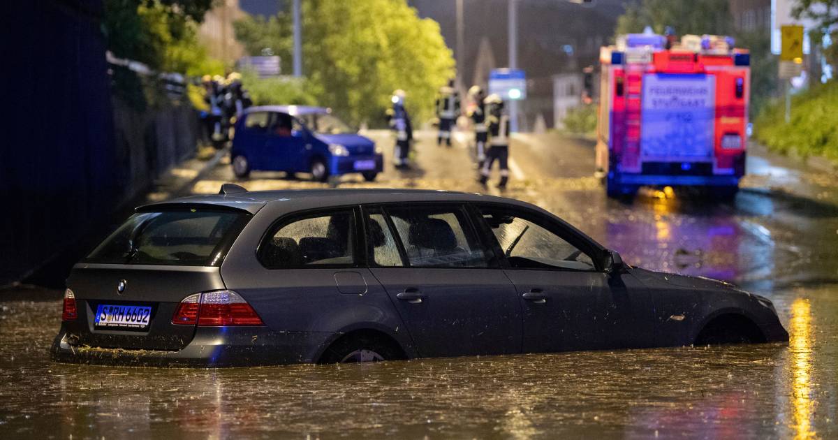 Forti temporali e forti piogge causano il caos in Germania fuori dal paese