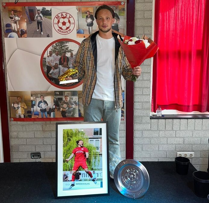 MASV huldigt topscorer Youri Roseboom en zwaait ‘kind van de club