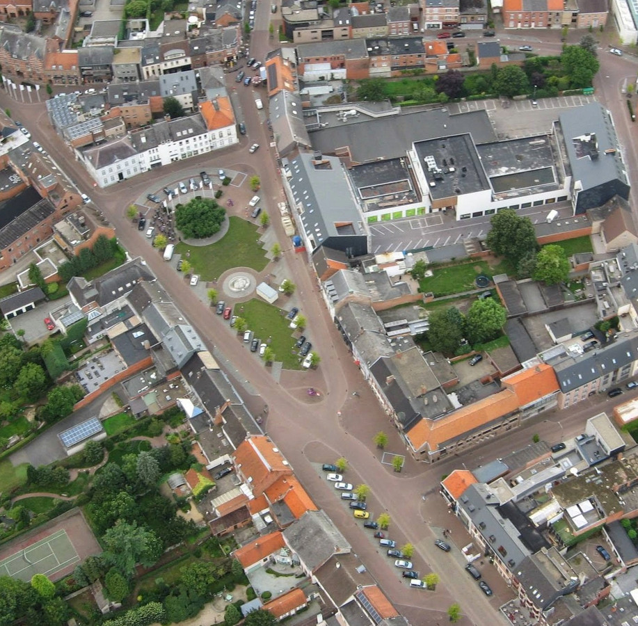 Achttal weken werkzaamheden aan stoepen in Westerlocentrum Foto hln.be