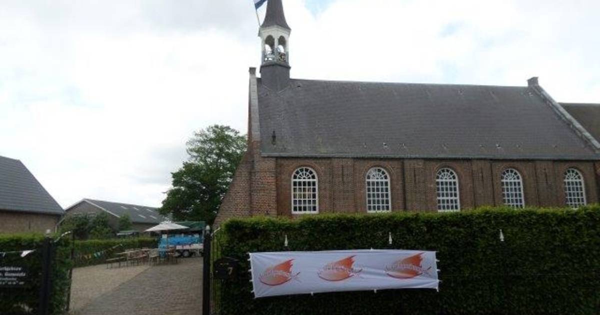 Onthulling schilderij in Babyloniënbroek tijdens fietstocht Als een lopend vuurtje