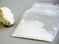 Vier kinderen naar het ziekenhuis na proeven cocaïne uit gevonden zakje op basisschool