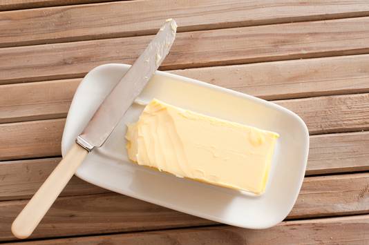 Vet van een ingrediënt zoals boter zorgt ervoor dat pikante moleculen minder scherp smaken.