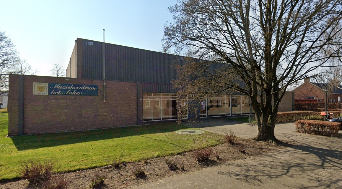 Geen units voor vluchtelingen op parkeerplaats bij Het Anker Foto ed.nl