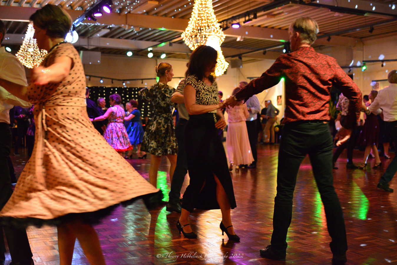 IN BEELD. Dansschool De SmetCamby blaast 50 kaarsjes uit Foto hln.be