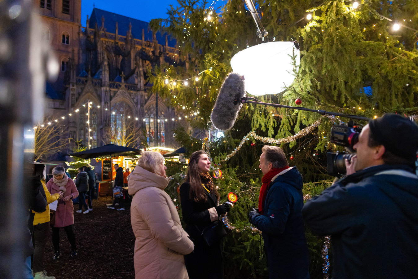 Joris’ Kerstboom roept traditiegetrouw tal van emoties op Foto bd.nl