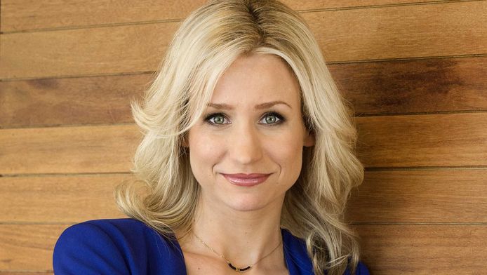 Dionne Stax Baalt Van Focus Op Haar Uiterlijk Tv Radio Ad Nl