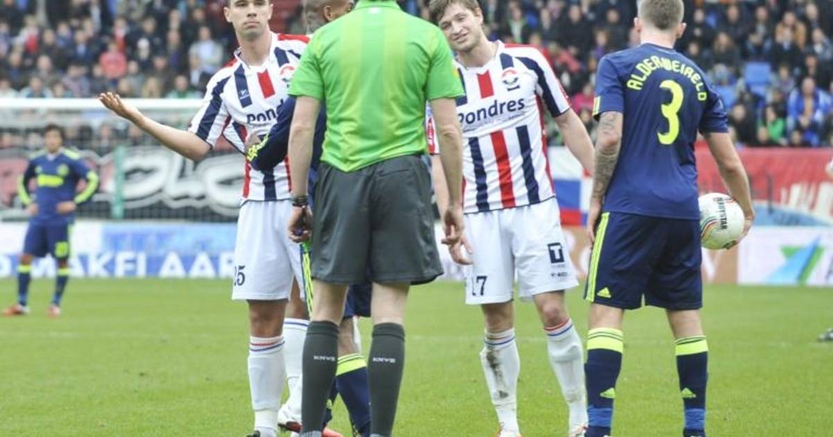 Willem Ii Mist Geschorste Halilovic Twee Duels Tilburg Adnl 0657